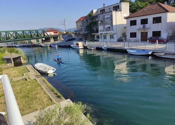 Appartement With Parking Space Rogotin, Neretva Delta - Usce Neretve - 23141 *