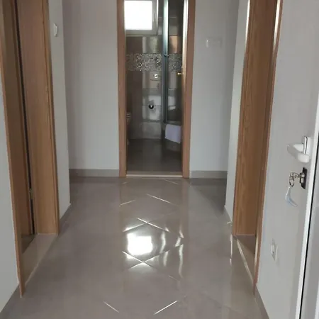 Apartment With A Parking Space Rogotin, Neretva Delta - Usce Neretve - 23141 Rogotin
