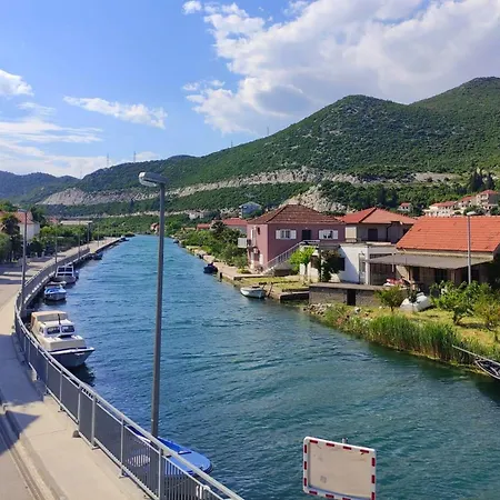 With Parking Space Rogotin, Neretva Delta - Usce Neretve - 23141 *